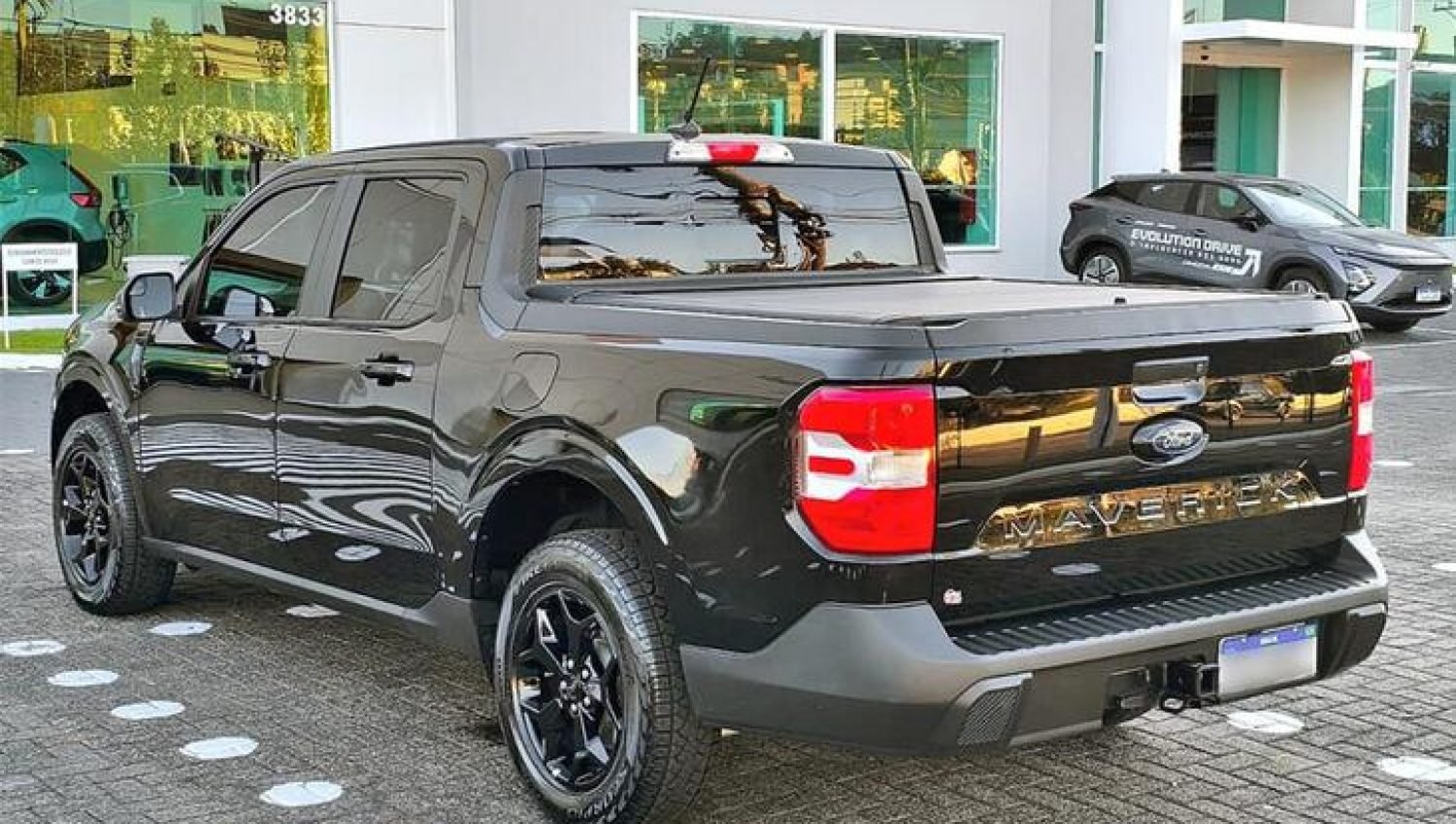 used_model_webp_comprar-maverick-2-0-ecoboost-gasolina-lariat-fx4-automatico-2024-4366_540109e5b7.jpeg